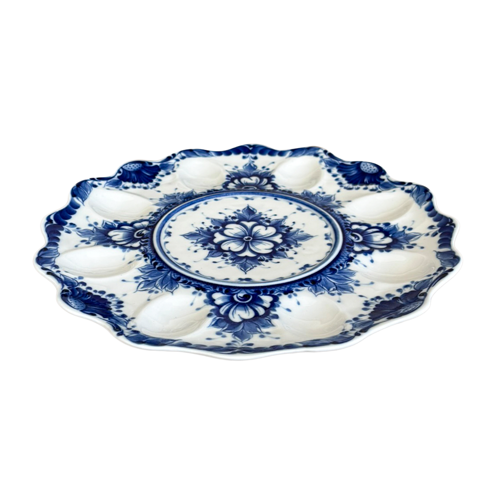 Тарелка для яиц в росписи Исакиной Гжельский фарфоровый завод