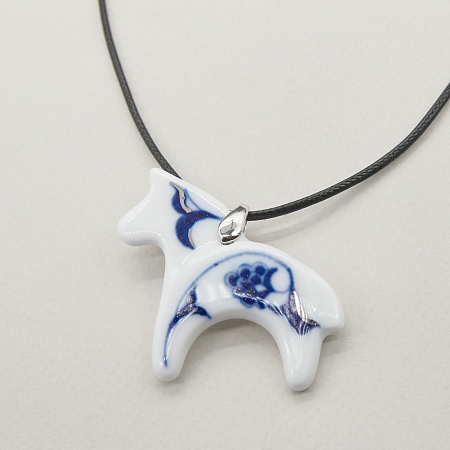 Кулон Коник роспись бутон на шнурке в платине из коллекции ГФЗ &amp; Buylerika Ceramic Гжельский фарфоровый завод