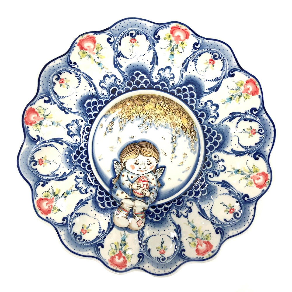 Тарелка для яиц (подглазурные цветные краски, авторская работа) сюжетная роспись диаметр 27 см. Гжельский фарфоровый завод